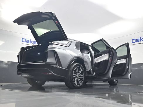 Used 2024 Cadillac Lyriq Luxury w/ LPO, Floor Liner Package AWD/4WD image 59