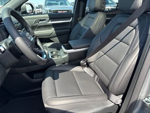 New 2026 GMC Terrain Elevation w/ Elevation Premium Package AWD/4WD image 17