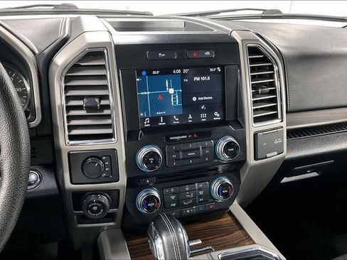 Used 2016 Ford F150 Lariat w/ Equipment Group 502A Luxury AWD/4WD image 5