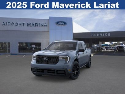 New 2025 Ford Maverick Lariat w/ Black Appearance Package