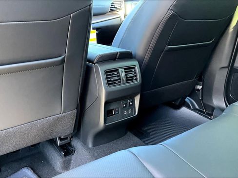 New 2026 Nissan Rogue Platinum image 20