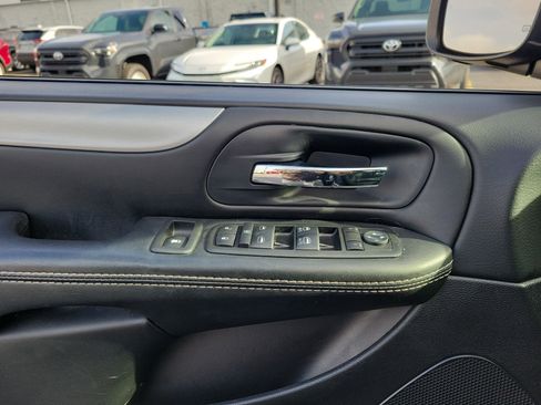 Used 2015 Dodge Grand Caravan SXT w/ Blacktop Package image 17