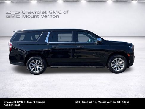Used 2023 Chevrolet Suburban Premier AWD/4WD image 8