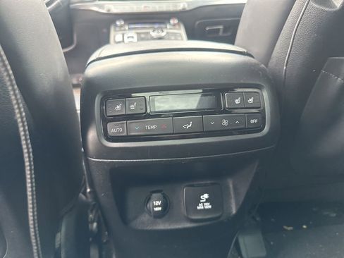 Used 2022 Hyundai Palisade Calligraphy image 16