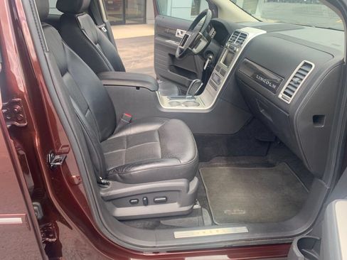 Used 2009 Lincoln MKX AWD image 16