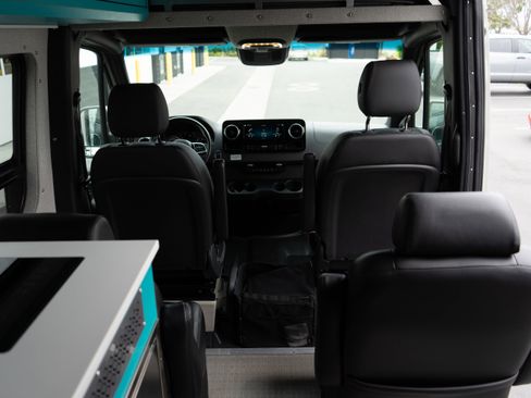 Used 2020 Mercedes-Benz Sprinter 3500 image 58