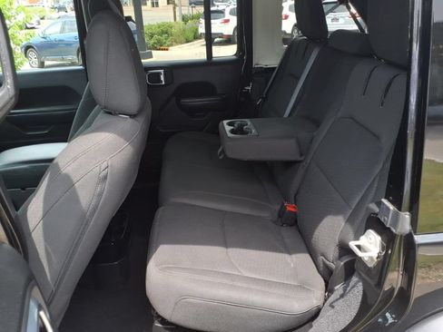 Used 2023 Jeep Wrangler Unlimited w/ Sun & Screen Package AWD/4WD image 29