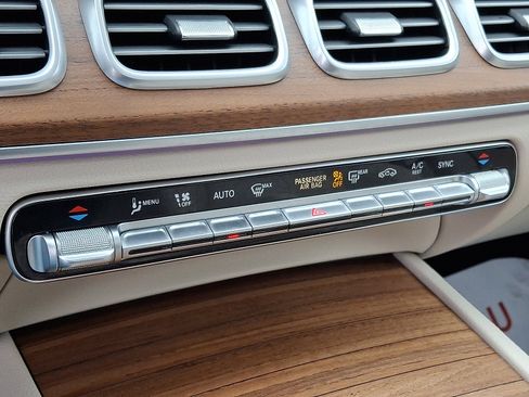 Certified 2024 Mercedes-Benz GLS 450 4MATIC image 16