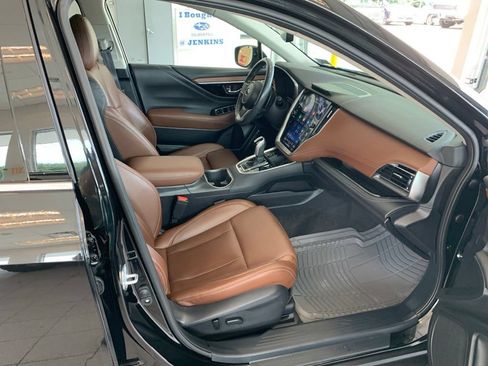 Used 2021 Subaru Outback Touring XT AWD/4WD image 14
