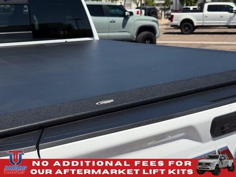 Used 2024 GMC Sierra 2500 AT4 w/ Technology Package AWD/4WD image 12
