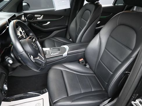 Used 2022 Mercedes-Benz GLC 300 w/ Premium Package Lite image 27