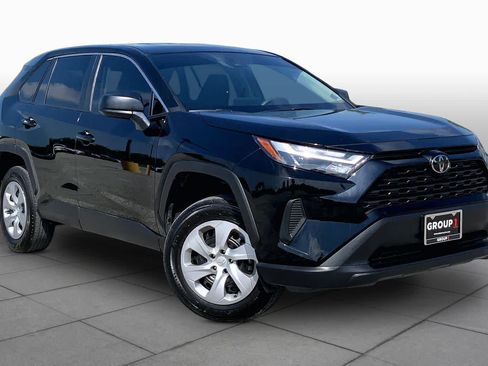 Used 2025 Toyota RAV4 LE FWD image 3