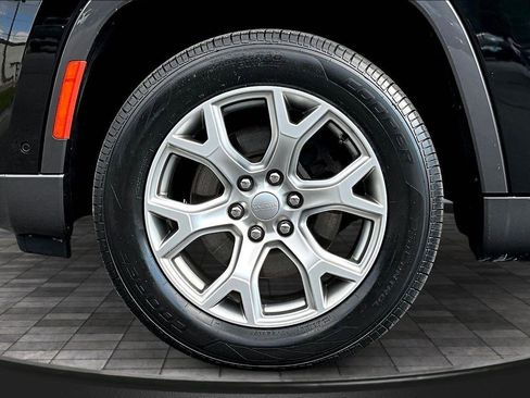 Used 2022 Jeep Wagoneer Series II image 9