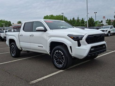 Certified 2026 Toyota Tacoma TRD Sport AWD/4WD image 1