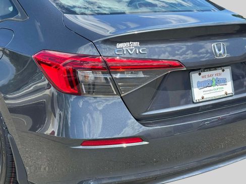 Certified 2022 Honda Civic Sport image 8