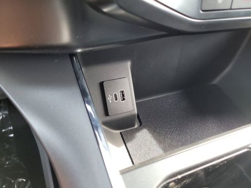 New 2025 Ford F150 Lightning Flash image 25