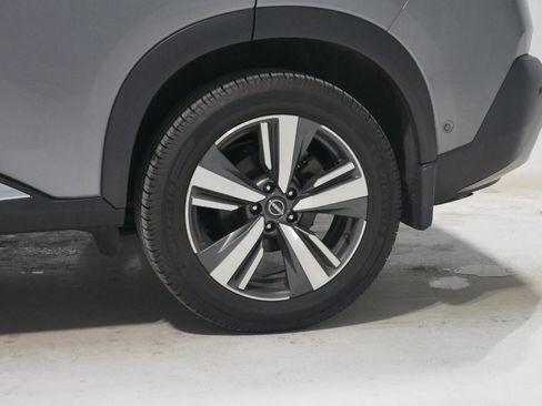 Used 2022 Nissan Rogue Platinum w/ Head-Up Display Package image 27