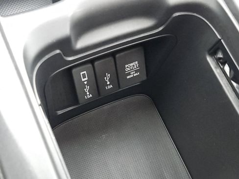 Used 2018 Honda CR-V Touring image 12