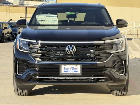 New 2026 Volkswagen Atlas Cross Sport SEL Premium R-Line image 8