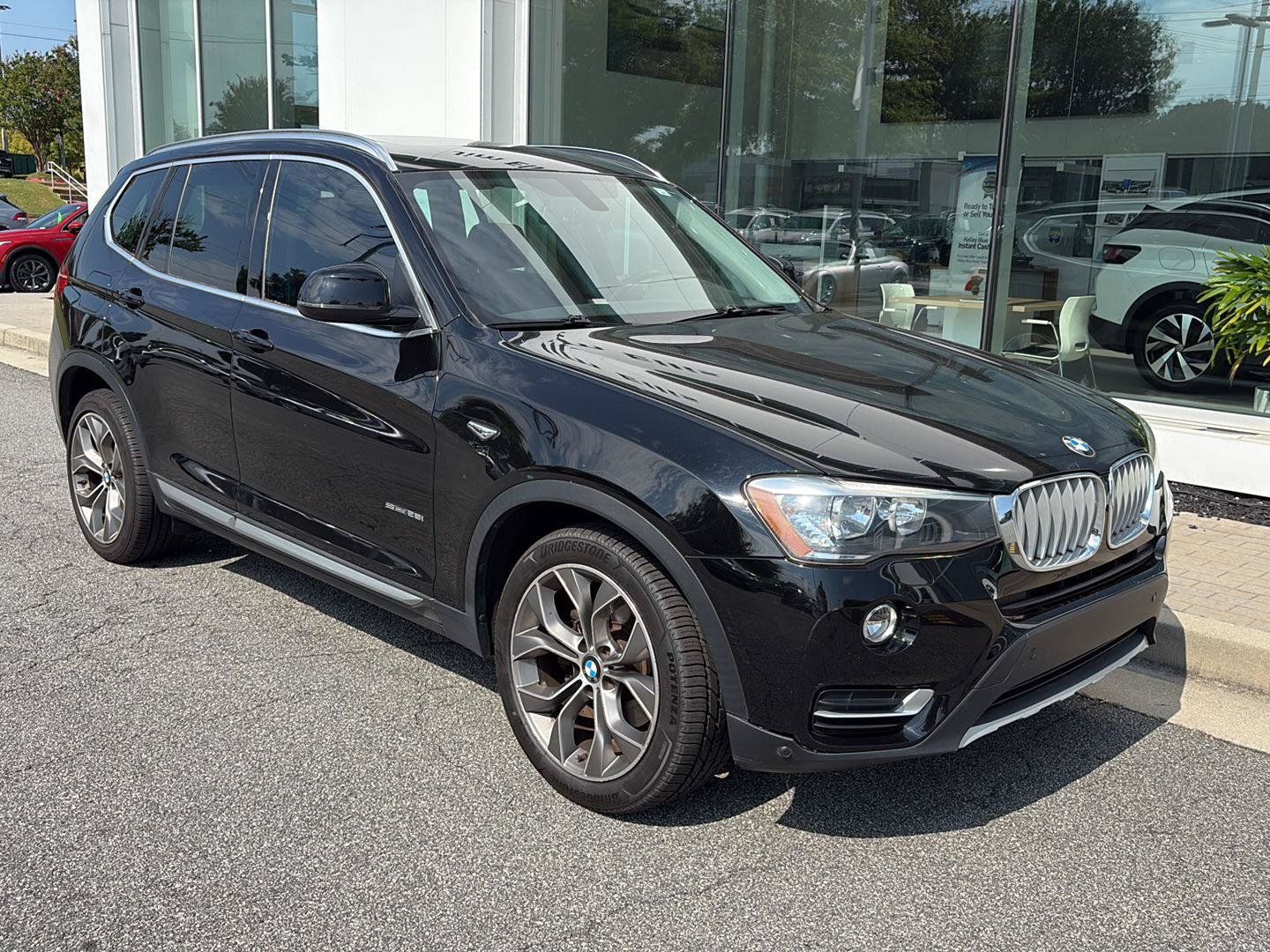 Used 2017 BMW X3 sDrive28i RWD image 2