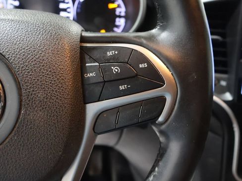 Used 2018 Jeep Grand Cherokee Altitude AWD/4WD image 36
