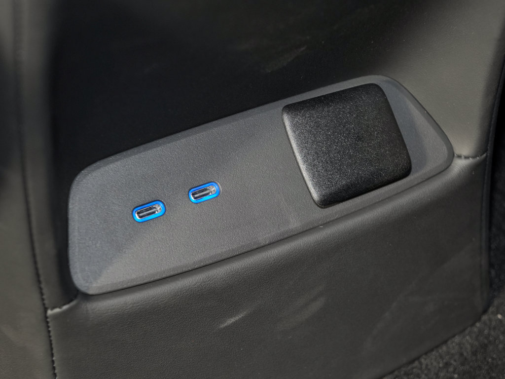 Used 2025 Mercedes-Benz G 580 w/ EQ Technology image 32