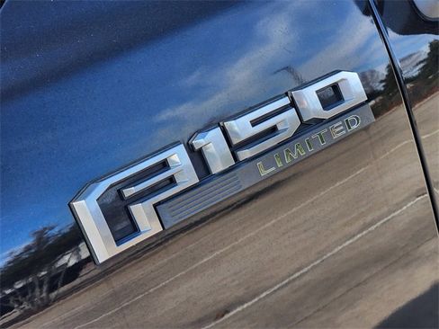 Used 2019 Ford F150 Limited w/ Trailer Tow Package image 12