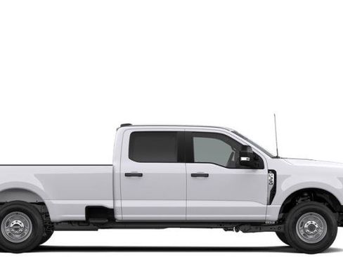 New 2026 Ford F350 XL w/ XL Chrome Package RWD image 27