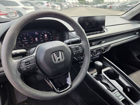 Used 2024 Honda Accord EX image 7
