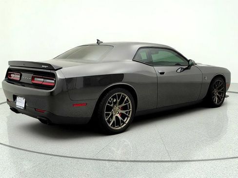 Used 2016 Dodge Challenger SRT Hellcat RWD image 5