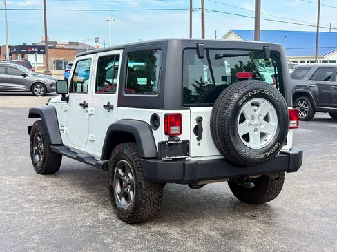 Used 2017 Jeep Wrangler Unlimited Sport w/ Connectivity Group AWD/4WD image 8