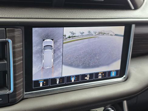 Used 2021 GMC Yukon XL Denali RWD image 18