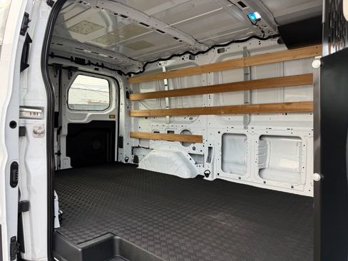 Used 2025 Ford Transit 250 Low Roof w/ Exterior Upgrade Package RWD image 11