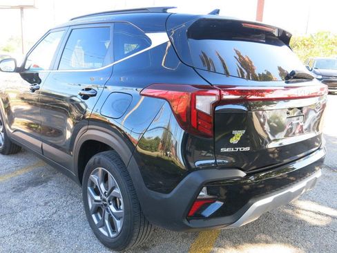 Used 2024 Kia Seltos S image 3