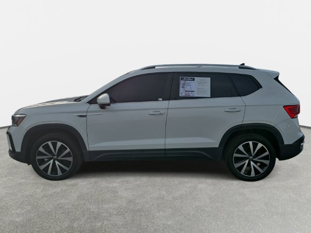 Used 2022 Volkswagen Taos SE FWD image 8