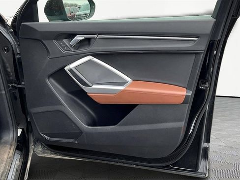 Used 2020 Audi Q3 2.0T Premium Plus w/ Premium Plus Package image 30