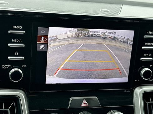 Used 2022 Kia Sorento LX image 22