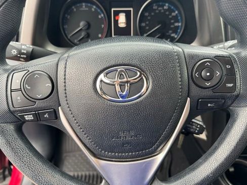 Used 2018 Toyota RAV4 LE w/ All Weather Liner Package image 23