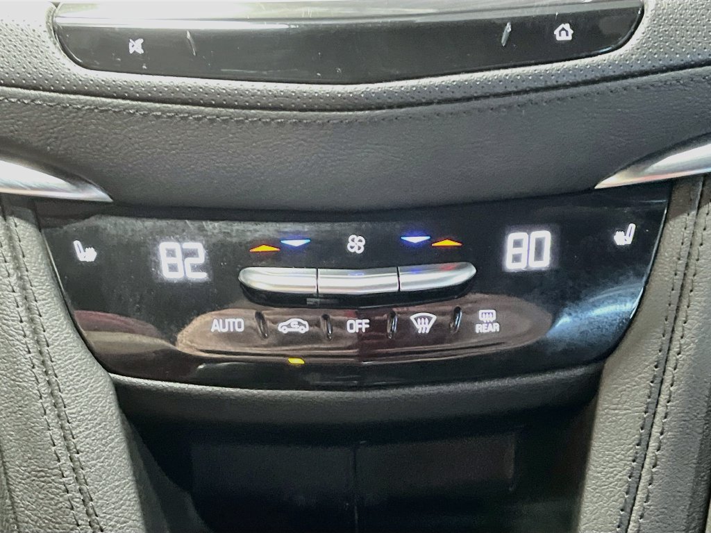 Used 2025 Cadillac XT5 Premium Luxury w/ LPO, Floor Liner Package AWD/4WD image 16