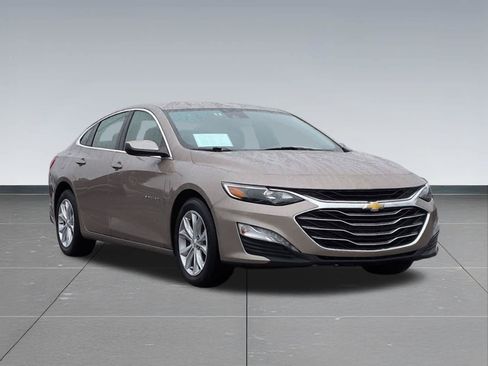 Used 2023 Chevrolet Malibu LT w/ Driver Confidence Package FWD image 8