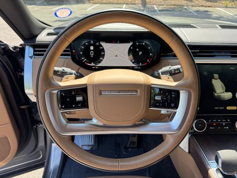 Used 2023 Land Rover Range Rover Long Wheelbase Autobiography AWD/4WD image 30
