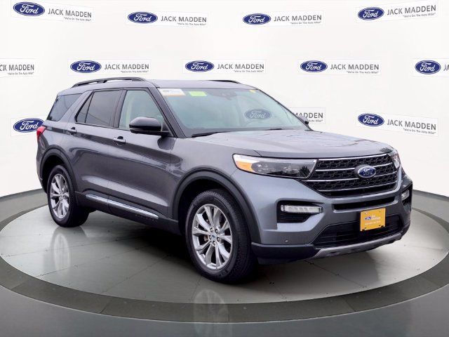 Certified 2023 Ford Explorer XLT w/ Equipment Group 202A AWD/4WD image 7