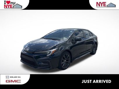 Used 2025 Toyota Corolla SE w/ SE Premium Package