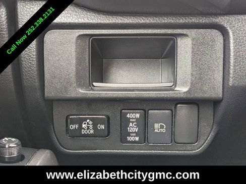 Used 2019 Toyota Tacoma SR image 22