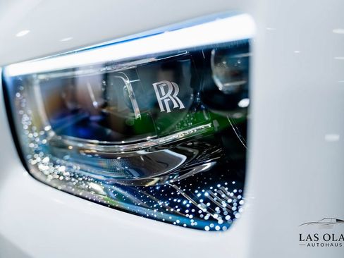 Used 2024 Rolls-Royce Phantom Sedan RWD image 18