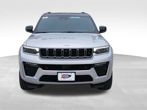 New 2026 Jeep Grand Cherokee L Summit w/ Advanced Protech Group IV AWD/4WD image 8