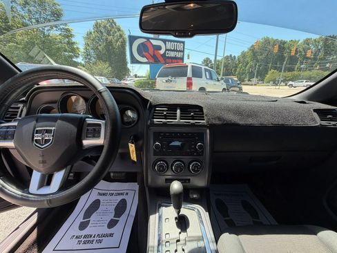 Used 2012 Dodge Challenger R/T RWD image 13