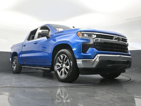 Used 2022 Chevrolet Silverado 1500 LT w/ LPO, Dark Essentials Package RWD image 59