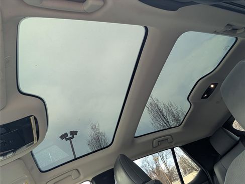 Used 2024 Lexus RZ 450e Premium w/ Technology Package image 16