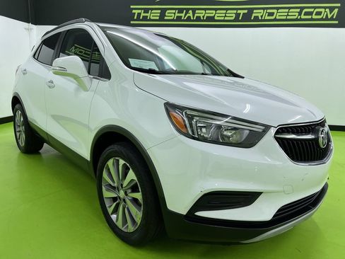 Used 2019 Buick Encore Preferred FWD image 2